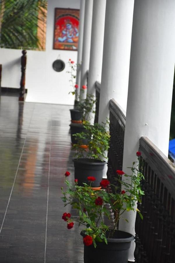 Sky Palace Beach Hotel Thiruvananthapuram Exterior foto